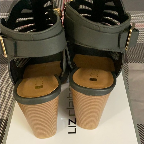 Heels - Picture 3 of 5